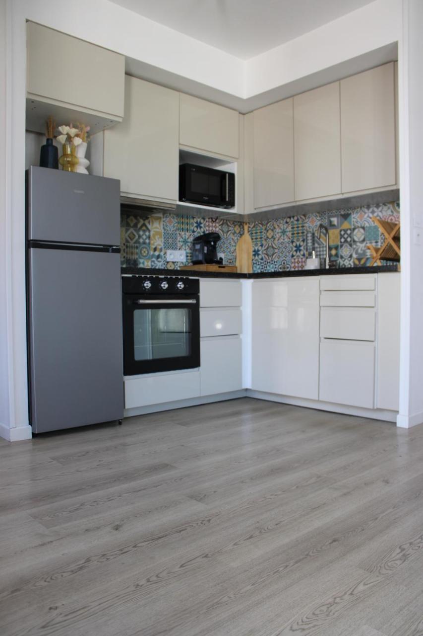 Appartement Elegant Et Lumineux Romainville Exterior photo
